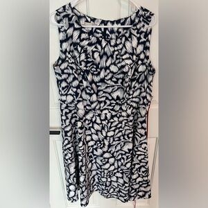 Dress Barn Signature Black and White Abstract Dress